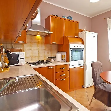 Alen 1413 Apartment