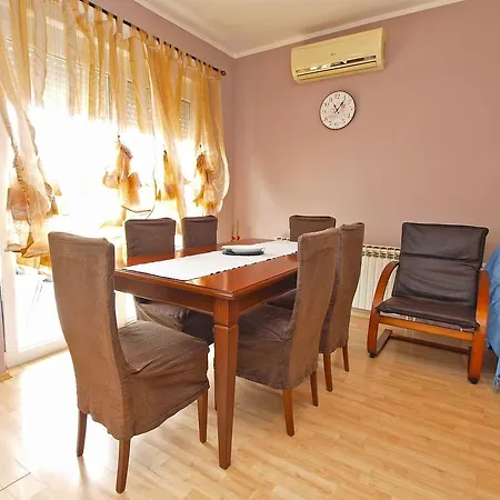 Apartment Alen 1413 Pula