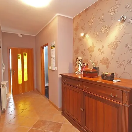 Alen 1413 Apartment
